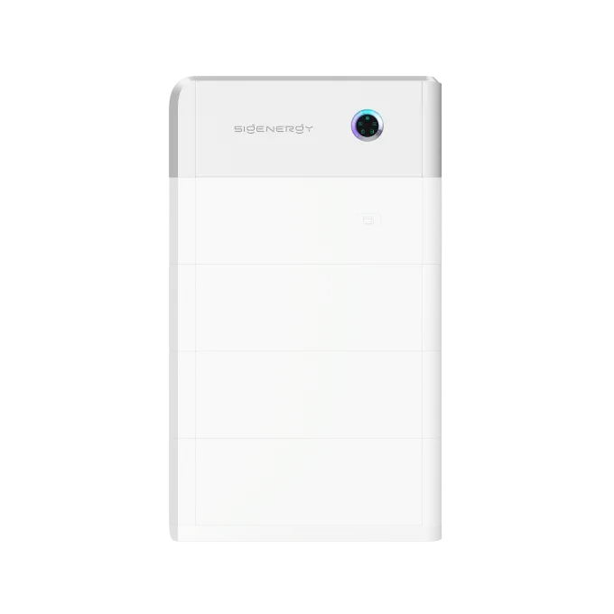 Sigenergy SigenStor Batteriemodule im Speicherturm hervorgehoben, Frontansicht